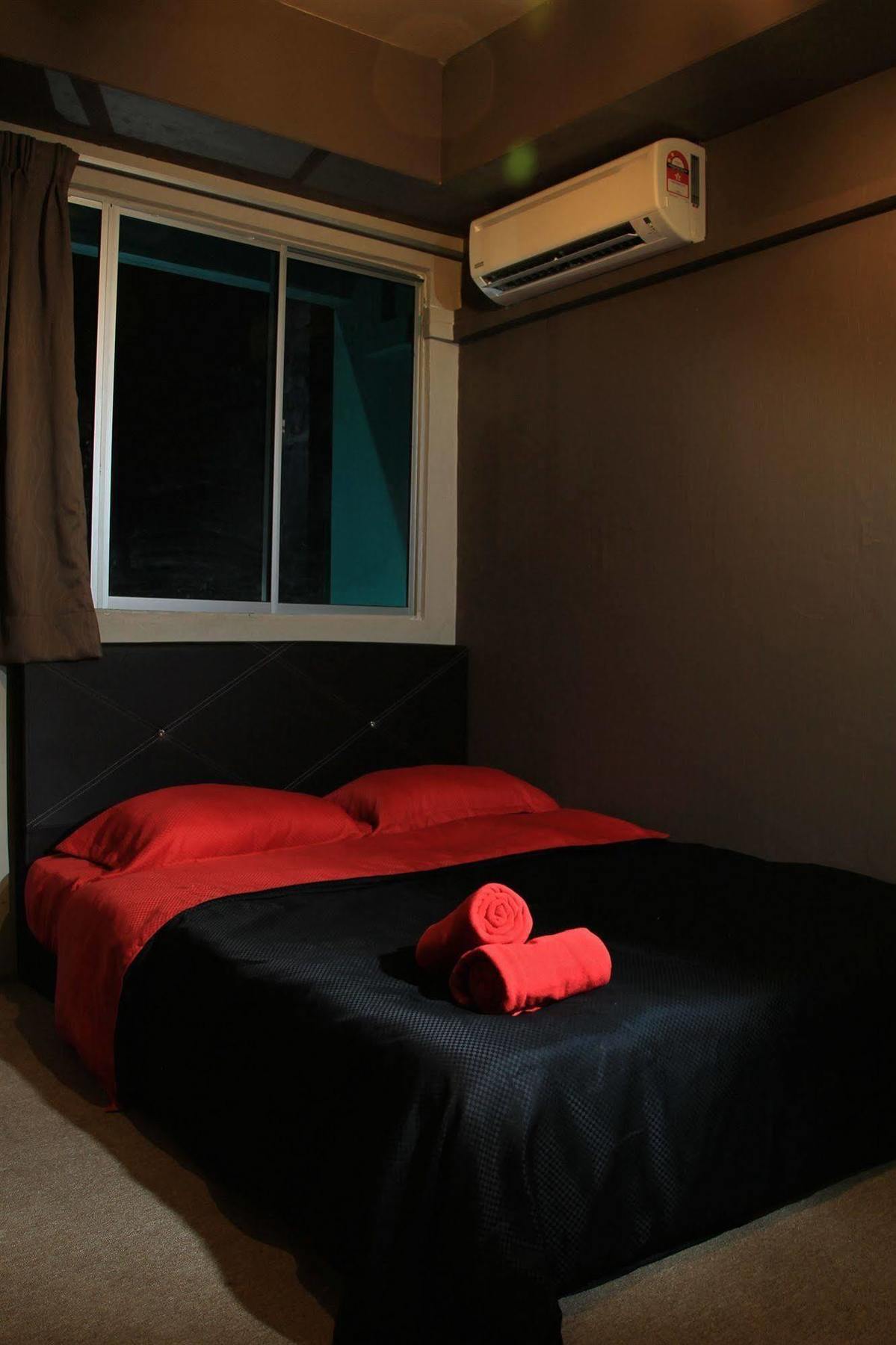 The Room @ Zishi Kota Bharu Exterior photo